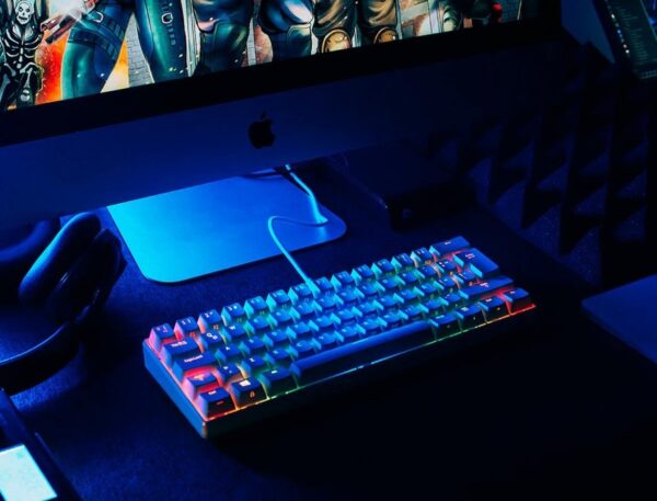 TECLADO VSG GAMER ALNITAK BLANCO 80% MECANICO, CON ILUMINACION RGB LED, SWITCH RED - Imagen 2