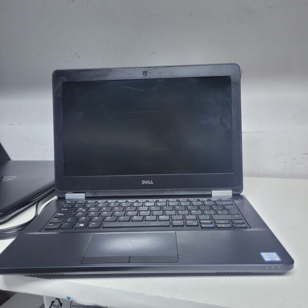 LAPTOP DELL I3 DE 6TA