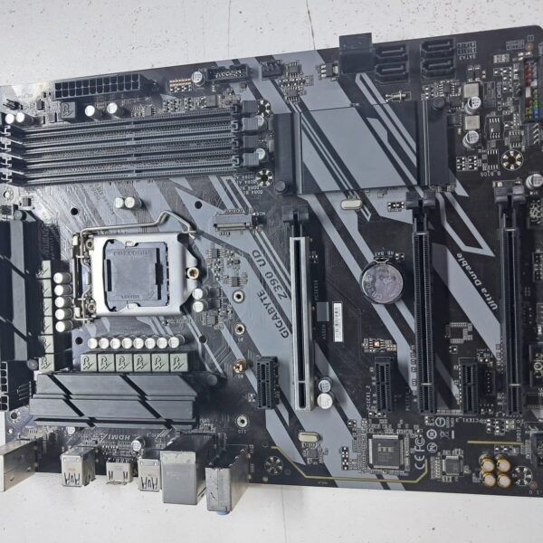 PLACA GYGABYE  Z390 - Imagen 3