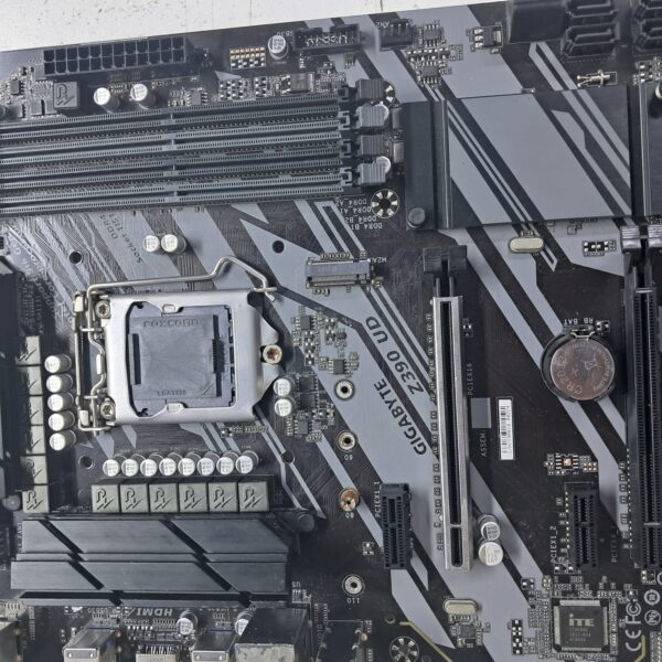 PLACA GYGABYE  Z390 - Imagen 4